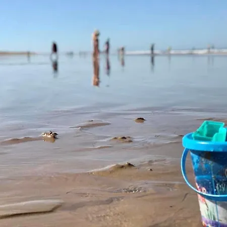 Дом отдыха Maison Familiale 3 Avec Jardin, Piscine Commune, A 150m De La - - Fr-1-231-146 Бретиньоль-сюр-Мер